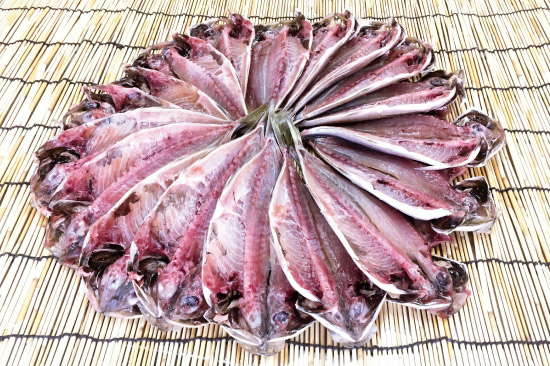 創業55年の伝統の味「伊豆山田屋海産」あじ、金目鯛など伊豆の干物を無添加・製造直売にてお届け致します。
